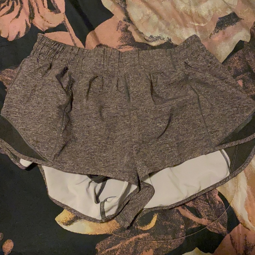 Lululemon Hotty hot 2.5